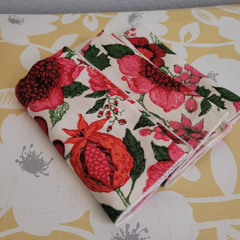Cloth Napkins Set Of 3 Vibrant Reds Dark Green Linen Blend Fabric 16x16 Quality